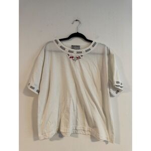 Vintage Embroidered Tee‎